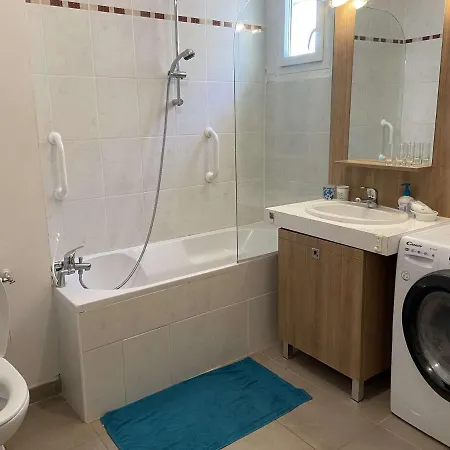 2p Avec Terrasse, Piscine Et Parking Privé - Proche Plages Du - Fr-1-226a-138 Appartement Roquebrune-sur Argens