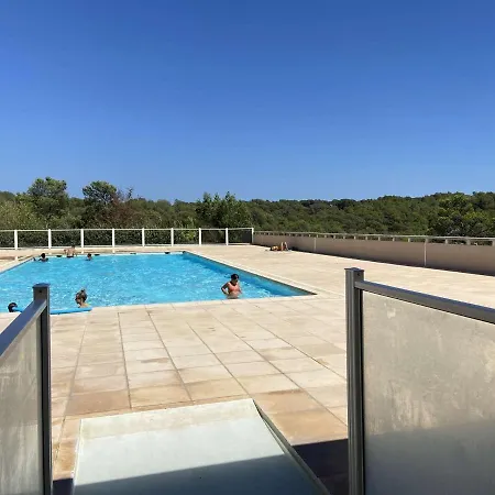 Appartement 2p Avec Terrasse, Piscine Et Parking Privé - Proche Plages Du - Fr-1-226a-138 *